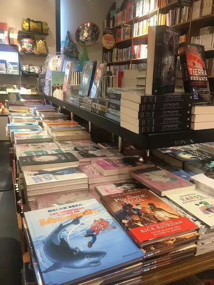 ✅ Librería en Providencia, Chile | Contrapunto
