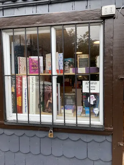 Librería Rio de Letras Puerto Varas