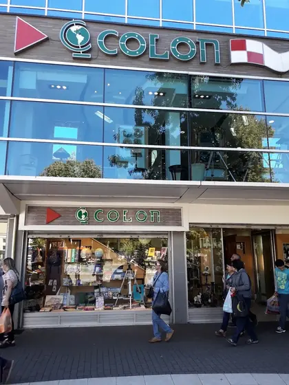 Librería y Distribuidora Colon
